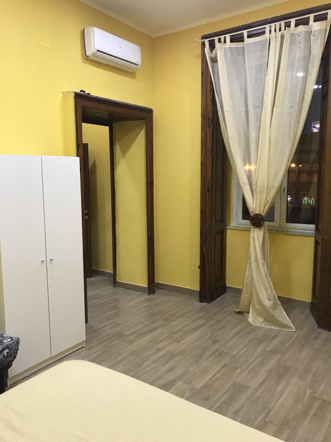 Bed and Breakfast La Casa Di Fafa Napoli Esterno foto