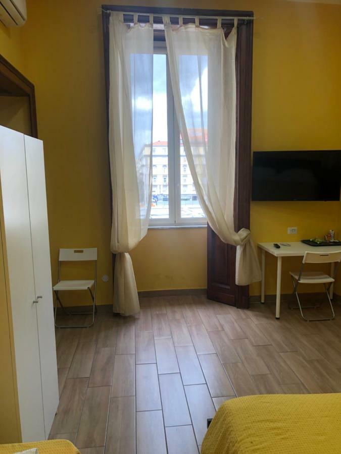 Bed and Breakfast La Casa Di Fafa Napoli Esterno foto